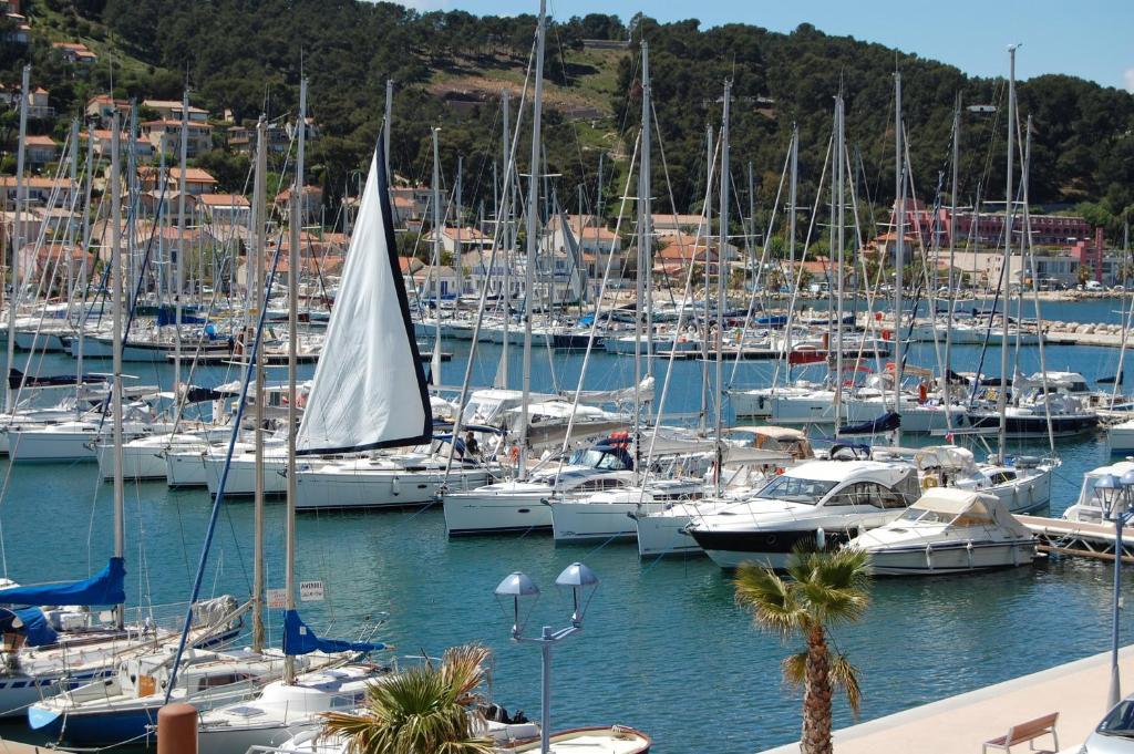Le Barock Hotel Saint-Mandrier-sur-Mer Esterno foto